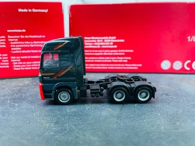 318280 - Herpa - Volvo FH16 Globetrotter XL `20 Kühlkoffer-Sattelzug 318280 - Herpa - Volvo FH16 Globetrotter XL `20 Kühlkoffer-Sattelzug